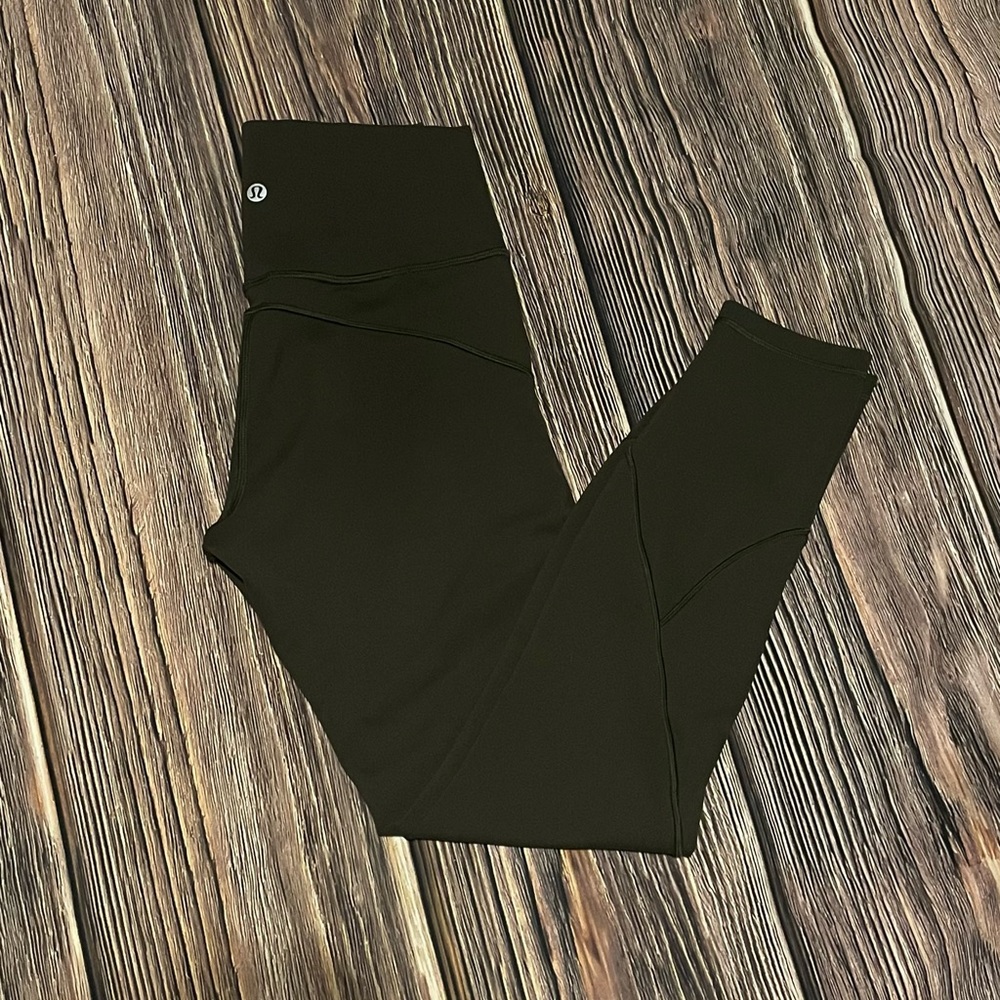 Lululemon In Movement 7/8 Tight Everlux 25"
